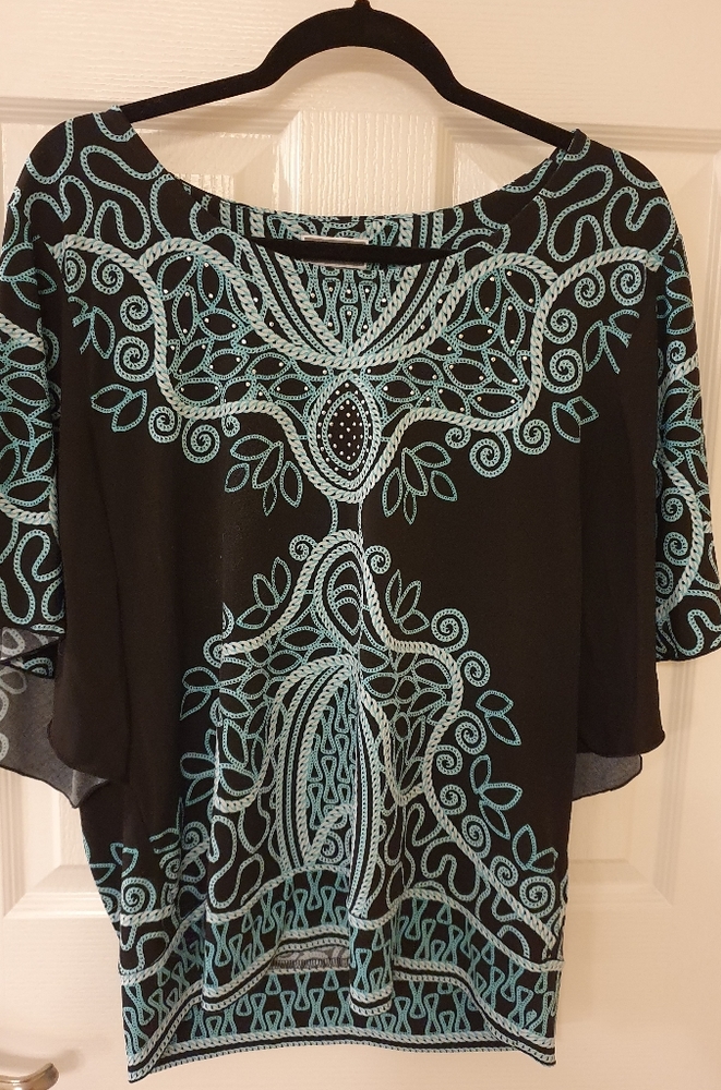 Black with Teal L Shirt Boho Design JM Collection